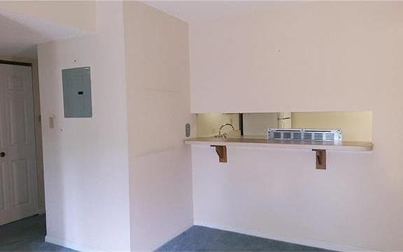 5th image of 3129 Edwards Pl APT 201