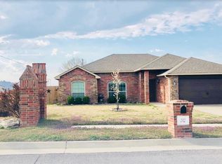 202 E Dillion Dr, Kiefer, OK 74041