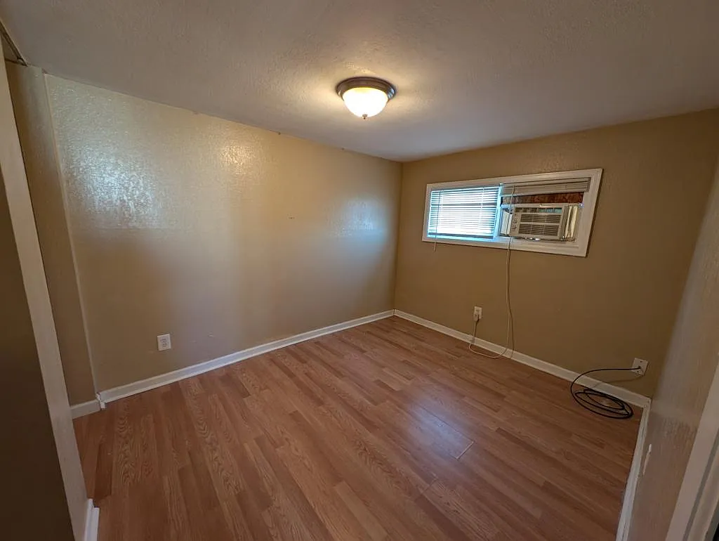 1144 N 8th Street — Photo 4