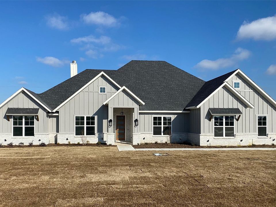 1st image of 2431 Maywood Ln