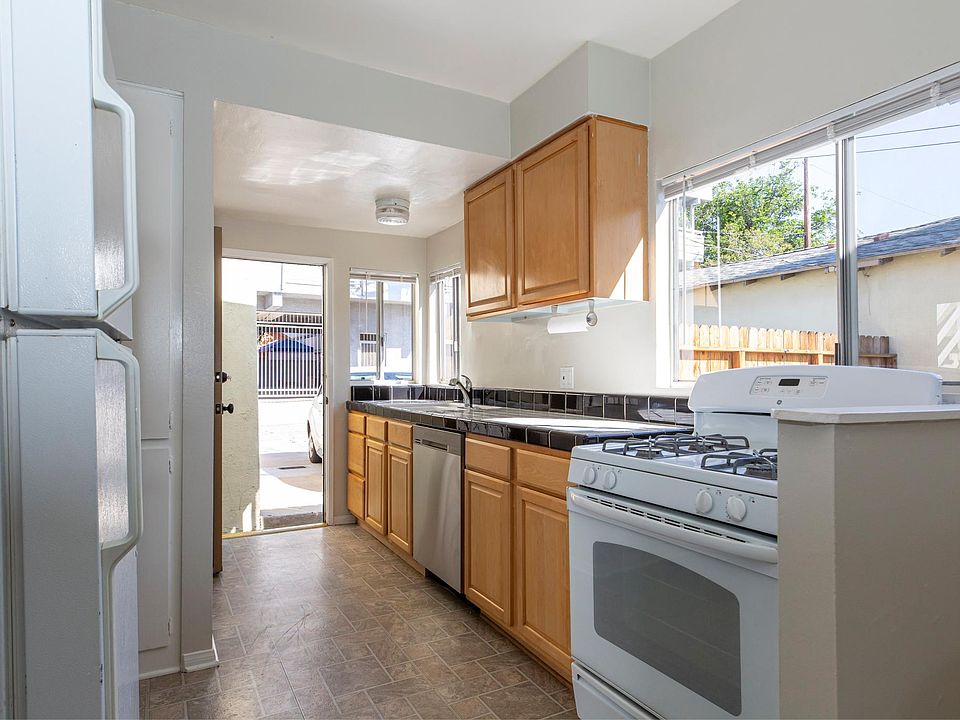 Cheerful kitchen