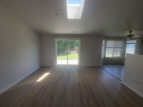 2nd image of 4601 Finnhorse Ln