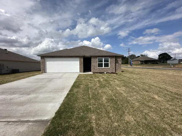 127 Powder River Dr, Beebe, AR 72012