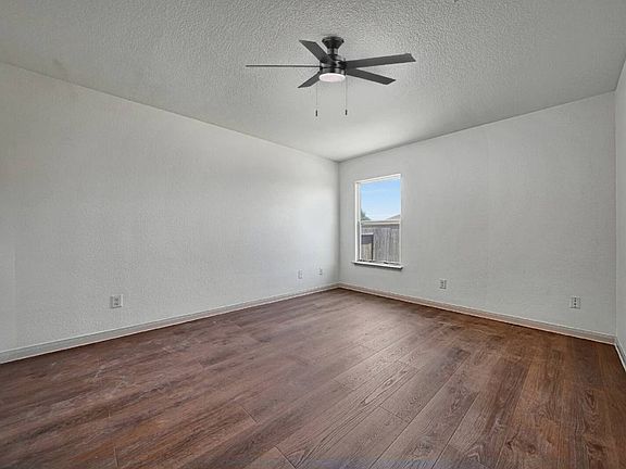 5th image of 360 Farmer Ln