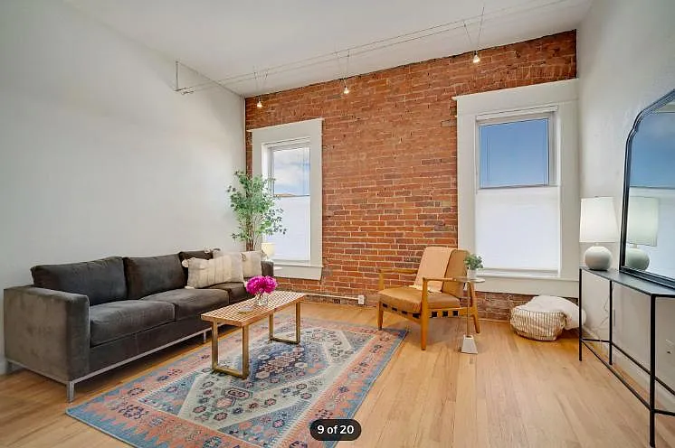 1425 N Washington St #202 — Photo 2