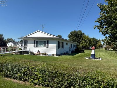 1284 E Lockwood Rd, Pt Clinton, OH, 43452