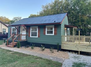 107 7th Ave SW, Winchester, TN 37398