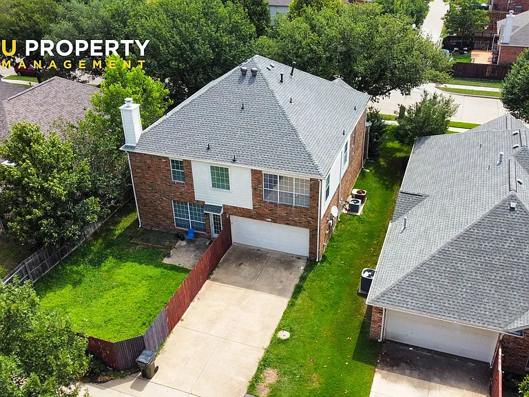 8713 Somerville Way — Photo 33