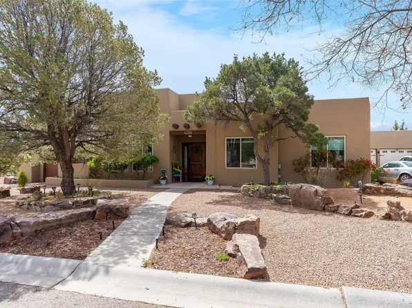 4398 Laughing Crow Ln, Santa Fe, NM 87507