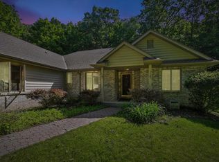 520 Bayberry LANE, Slinger, WI 53086