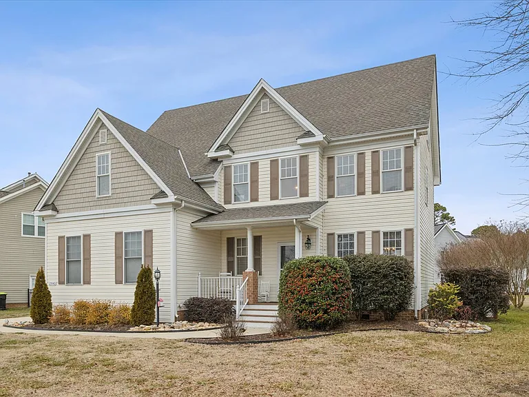 23140 Harbor Towne Dr — Photo 2