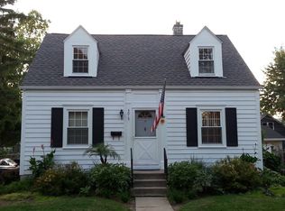 3015 Cumberland Rd, Berkley, MI 48072