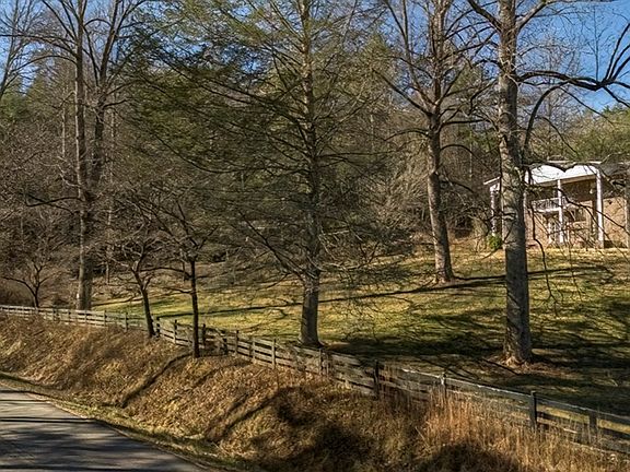 3rd image of 200 Mount Liberty Rd