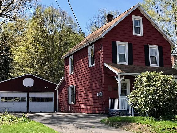 2nd image of 432 Erie St
