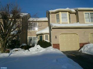 158 Pine Crest Ln, Lansdale, PA 19446