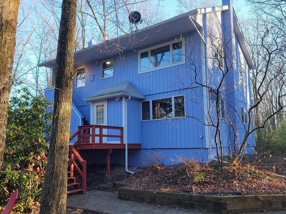 192 Wellington Rd #3