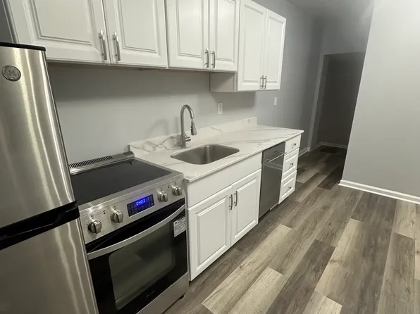 824 E 39th St #B, Savannah, GA 31401