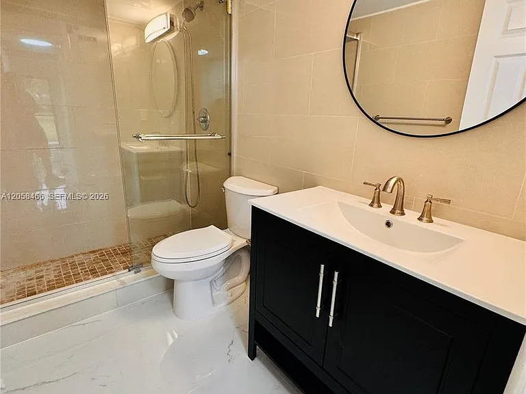 3939 NE 5th Ave #C106 — Photo 10