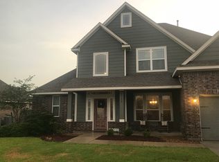 9711 Pimlico Dr, Mont Belvieu, TX 77523