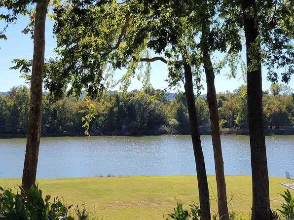 117 Turtle Creek Cv, Maumelle, AR 72113