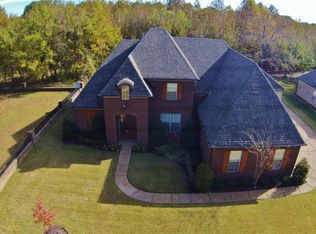 6104 Windsor Oak Dr, Arlington, TN 38002