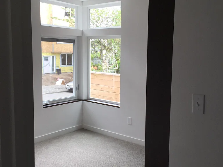 4513 Linden Ave N — Photo 7