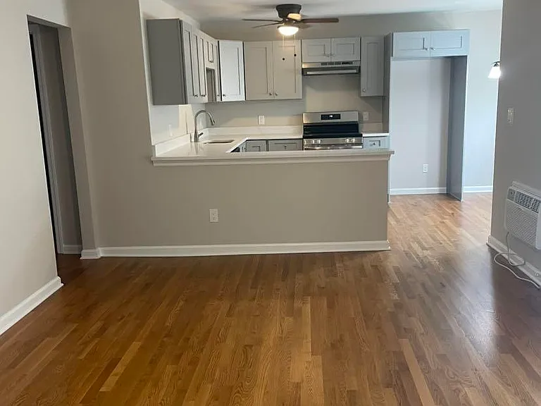 735 Greens Ave #19A — Photo 7
