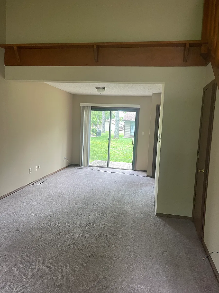 Building Photo - 345 Elizabeth Ave
