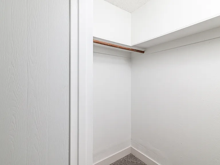 521 Alameda Del Prado #127A — Photo 8