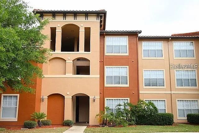 1st image of 5535 Metrowest Blvd #204