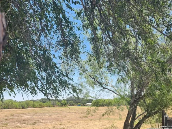 1045 COUNTY ROAD 665 LOT 38, Devine, TX 78016