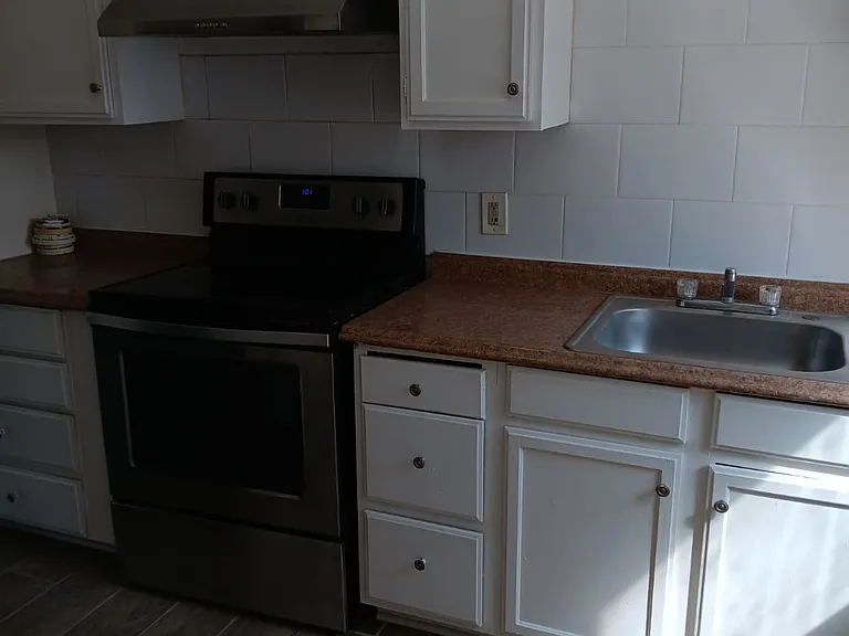 20411 Randolph Pkwy #B2 — Photo 1