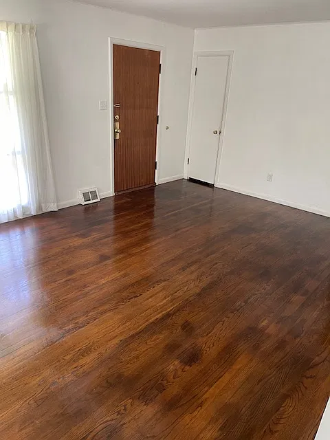 3 bed, 1224 sqft, $2,430 — Photo 3