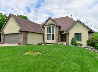 1219 Ledgestone Cir, Branson West, MO 65737