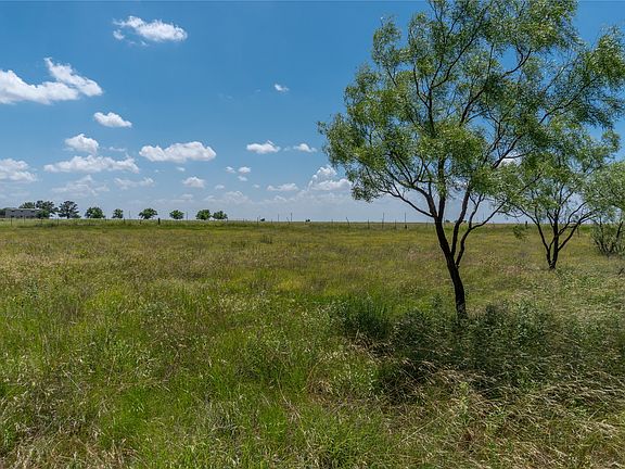 4th image of T1 County Road 204