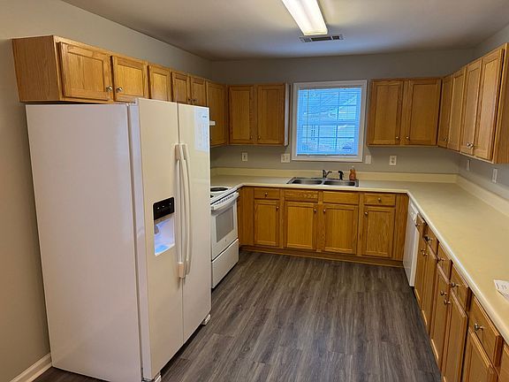 2nd image of 281 Northwinds Blvd #D-1