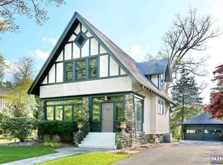 21 Bedford Pl, Glen Rock, NJ 07452