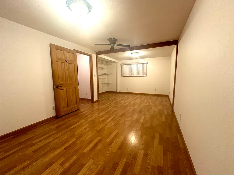 Bedroom 2 (Mainlevel/1st floor)