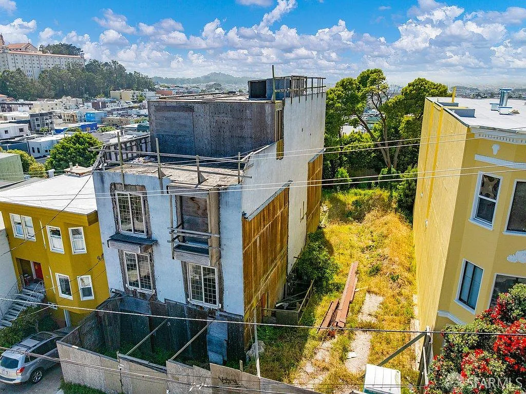 19 Wood St - Photo 7