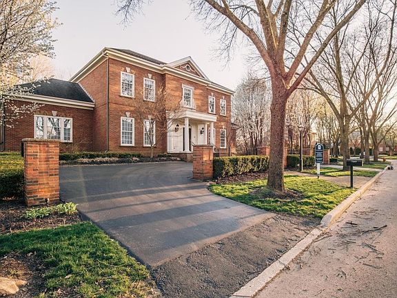 2nd image of 7249 Landon Ln