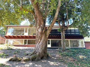 2255 74th Ave SE, Mercer Island, WA 98040