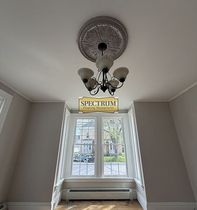 1st image of 25 Winter St #1
