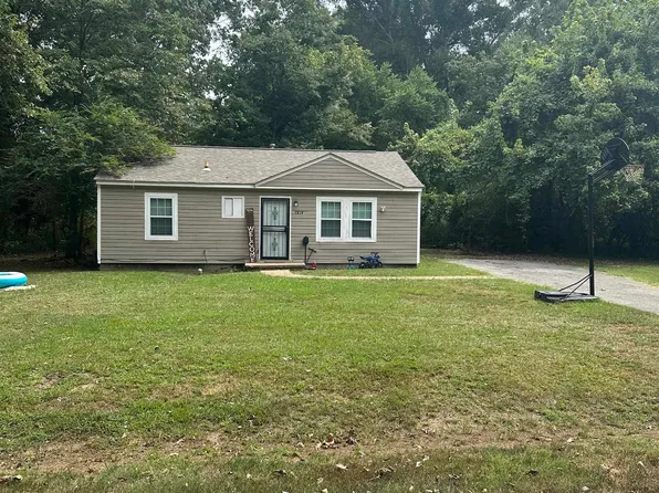 7814 Commodore Rd, Millington, TN 38053