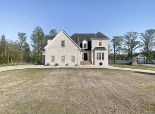 423 Pointe Vista Dr, Elizabeth City, NC 27909