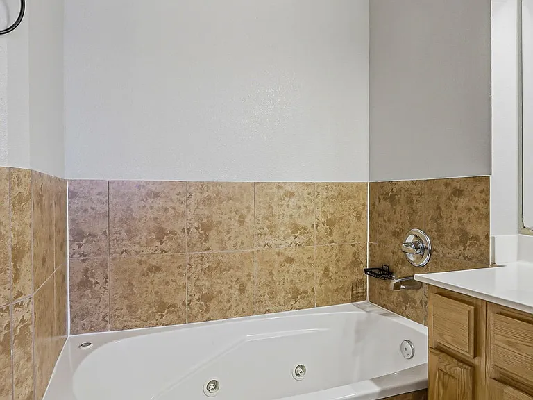 3241 Perla Point Dr — Photo 21