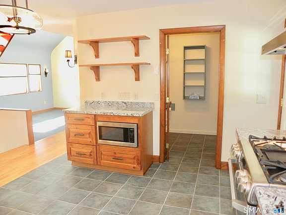 5th image of 23 Harbor Road