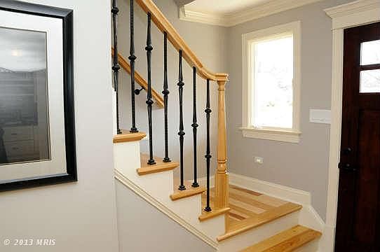 3rd image of 487 Saint Brides Ct