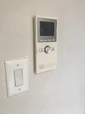 Rented by Alexander Bilu, LREB | media 17