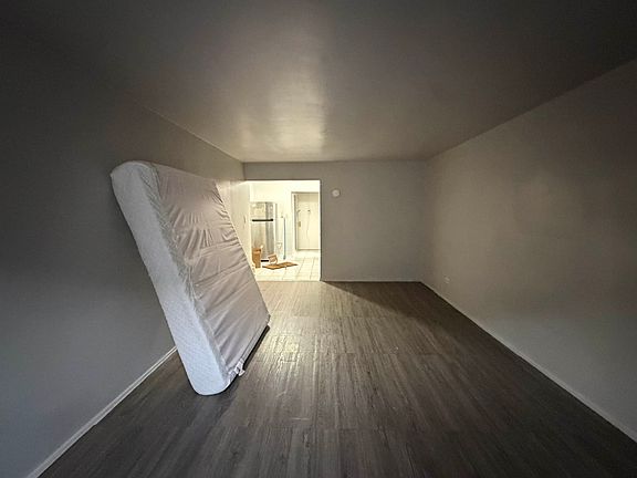 2nd image of 1115 Willmohr St APT 2B