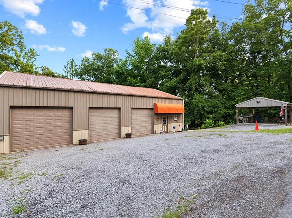 698 Walnut Dr, Cadiz, KY 42211